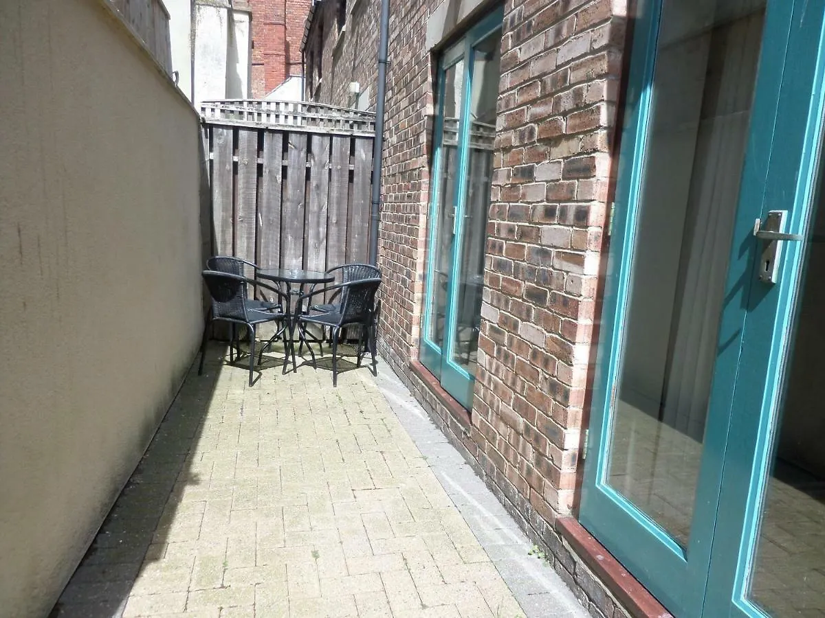 Waterloo Place Ground Floor Apartment Уитби
